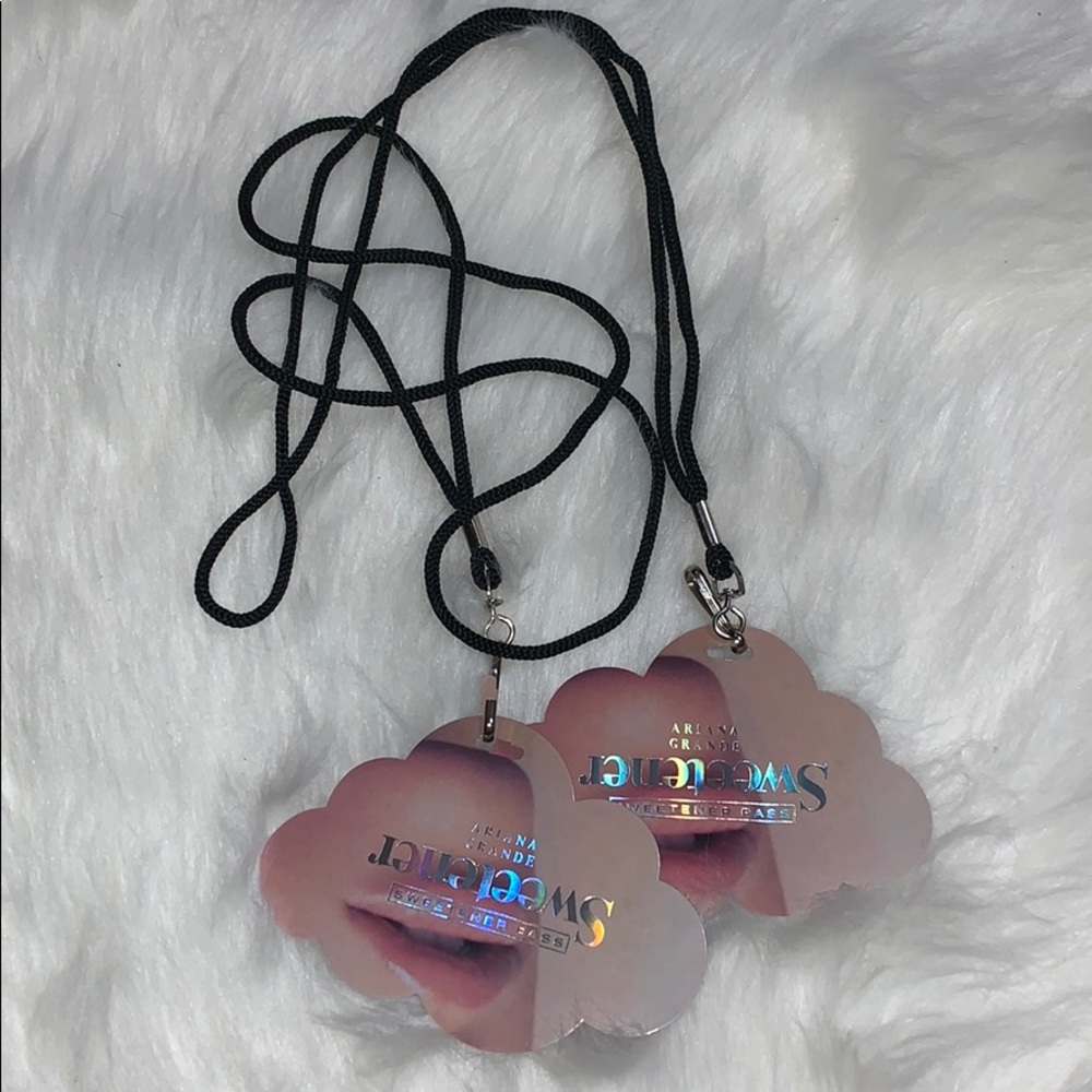 Ariana Grande authentic sweetener passes lanyard